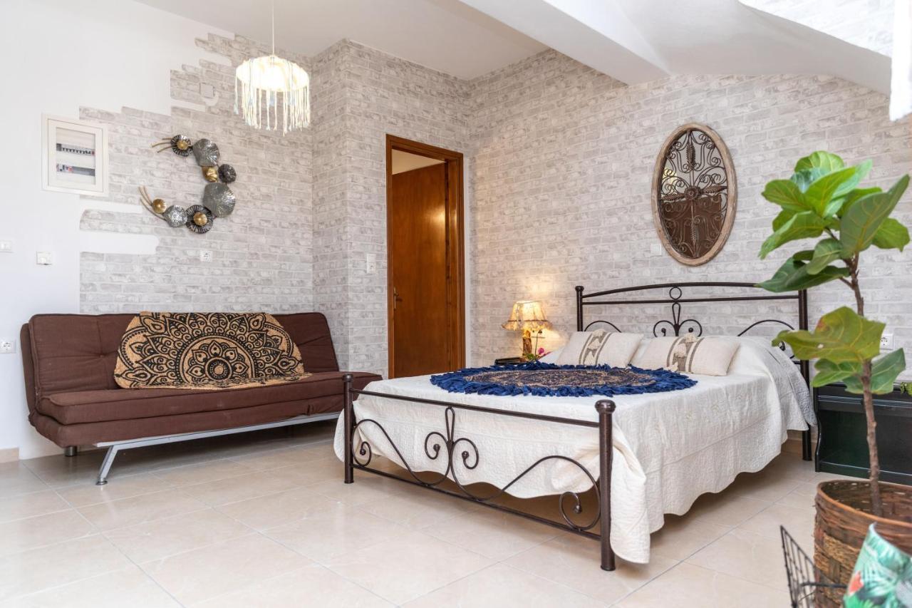 Апартаменты Maury Down Town Naxos City Экстерьер фото